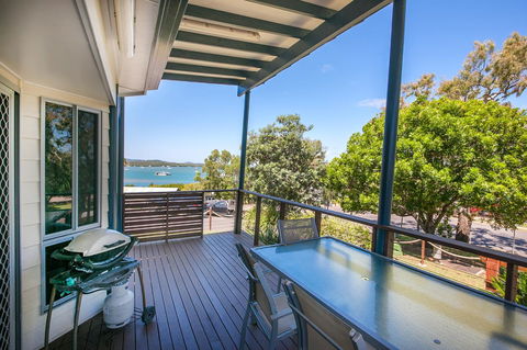Sunset Cabins 1770 - Accommodation Tasmania 2