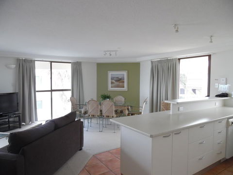 Coolum Caprice - Accommodation Tasmania 14