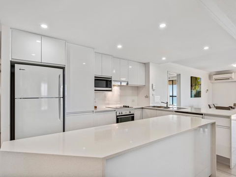 Coolum Caprice - Accommodation Tasmania 3