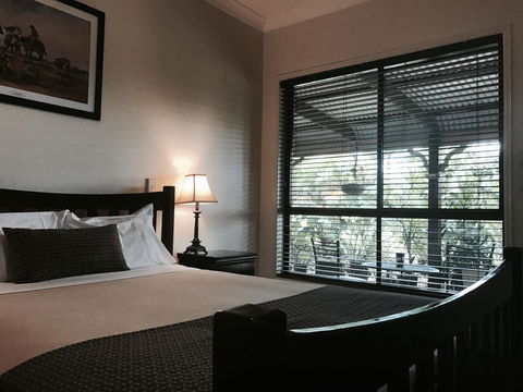The Bearded Dragon Boutique Hotel - Accommodation Tasmania 0