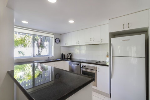 The White House Port Douglas - Accommodation Tasmania 38
