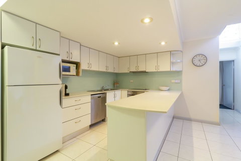 The White House Port Douglas - Accommodation Tasmania 22