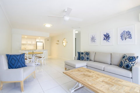 The White House Port Douglas - Accommodation Tasmania 5