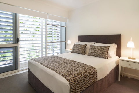 The White House Port Douglas - Accommodation Tasmania 6