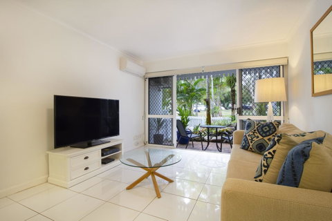The White House Port Douglas - Accommodation Tasmania 16