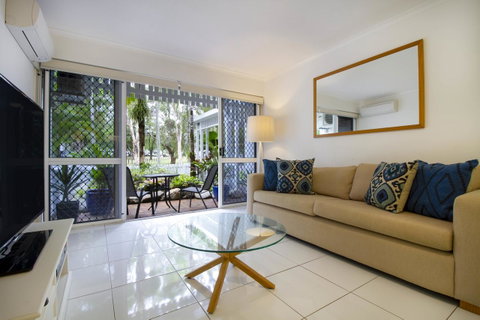 The White House Port Douglas - Accommodation Tasmania 3