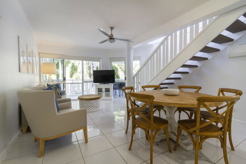 The White House Port Douglas - Accommodation Tasmania 7