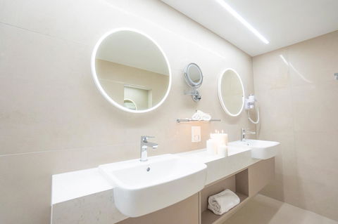 Pacific Hotel Cairns - Accommodation Tasmania 24