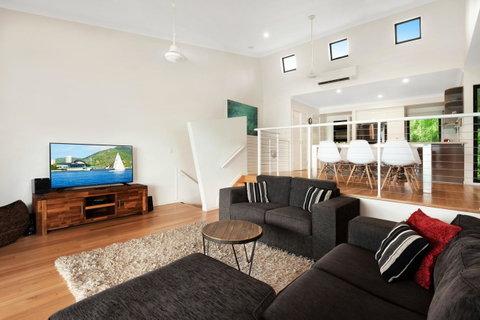 Shorelines - Accommodation Tasmania 11