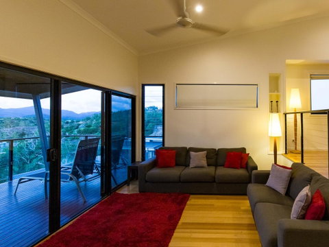 Shorelines - Accommodation Tasmania 21