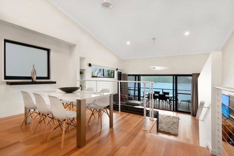Shorelines - Accommodation Tasmania 13