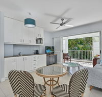 Couples private spa beach getaway - Accommodation Tasmania