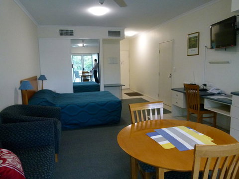Madison Ocean Breeze Apartments - Accommodation Tasmania 27