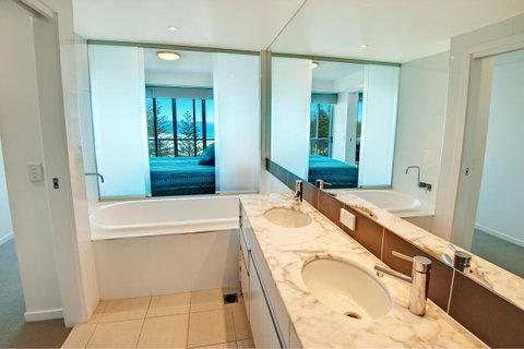 Reflections Tower Two - Accommodation Tasmania 14
