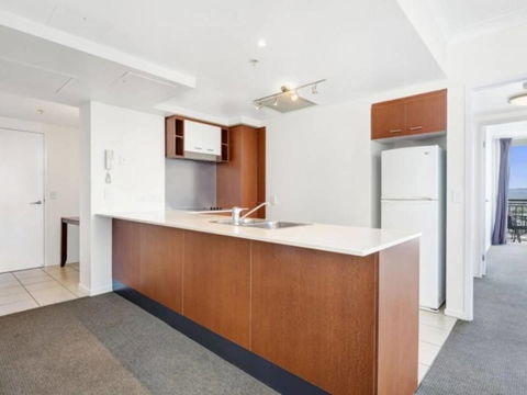 Beach Stay - Ocean & Riverview Resort Chevron Renaissance Central Surfers Paradise - Accommodation Tasmania 11