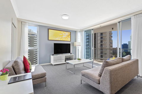 Beach Stay - Ocean & Riverview Resort Chevron Renaissance Central Surfers Paradise - Accommodation Tasmania 7