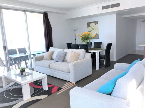 Beach Stay - Ocean & Riverview Resort Chevron Renaissance Central Surfers Paradise - Accommodation Tasmania 18