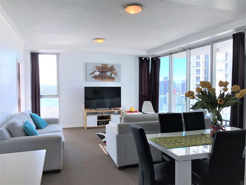Beach Stay - Ocean & Riverview Resort Chevron Renaissance Central Surfers Paradise - Accommodation Tasmania 17