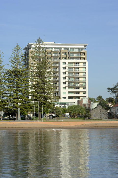 Proximity Waterfront Apartments - Accommodation Tasmania 24