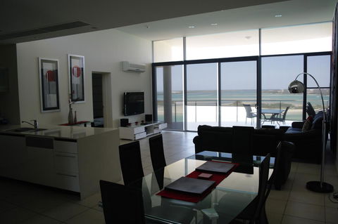 Monaco Caloundra - Accommodation Tasmania 43