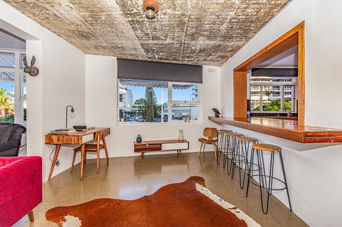 The Pink Hotel Coolangatta - Accommodation Tasmania 5