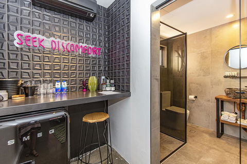 The Pink Hotel Coolangatta - Accommodation Tasmania 26