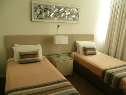 Grosvenor Beachfront Apartments Surfers Paradise - Accommodation Tasmania 20