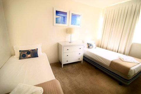 Grosvenor Beachfront Apartments Surfers Paradise - Accommodation Tasmania 35