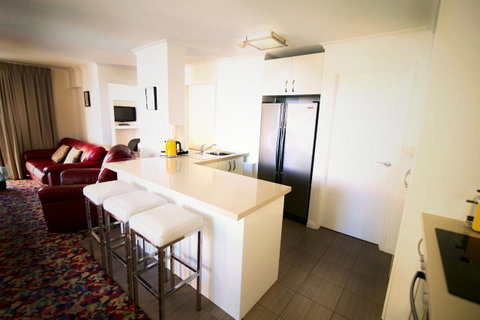 Grosvenor Beachfront Apartments Surfers Paradise - Accommodation Tasmania 4