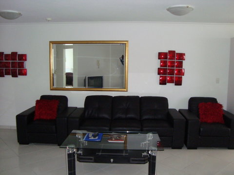 Grosvenor Beachfront Apartments Surfers Paradise - Accommodation Tasmania 27