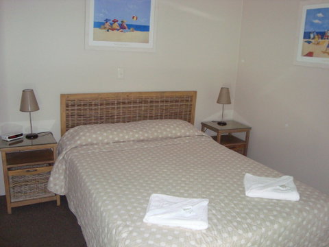 Grosvenor Beachfront Apartments Surfers Paradise - Accommodation Tasmania 13