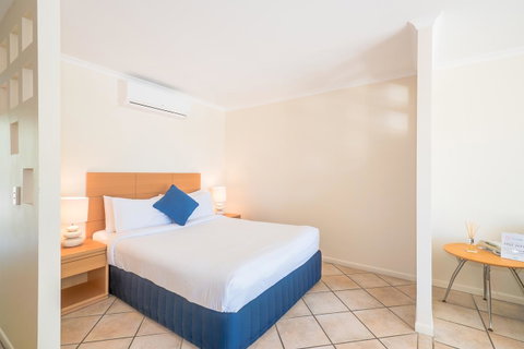 At The Sound Noosa Motel - Accommodation Tasmania 24