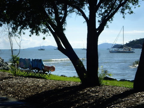 Montipora Unit 3 - In The Heart Of Airlie, Wi-fi And Netflix - Accommodation Tasmania 17