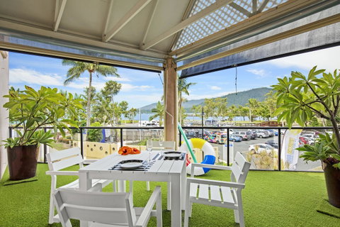 Montipora Unit 3 - In The Heart Of Airlie, Wi-fi And Netflix - Accommodation Tasmania 10