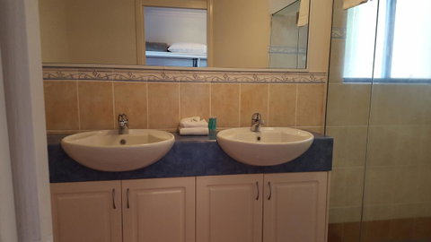 Sea Star Apartments - Accommodation Tasmania 29