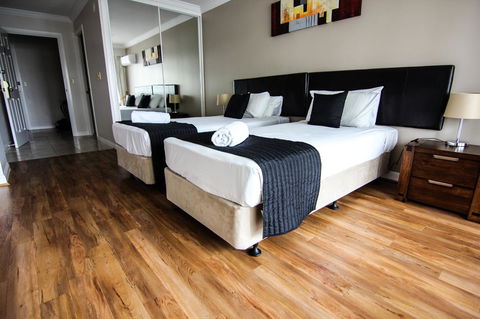 The Phoenician Resort - Accommodation Tasmania 3