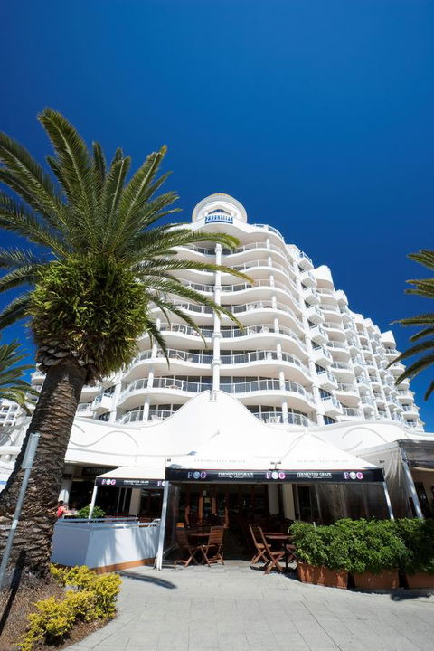 The Phoenician Resort - Accommodation Tasmania 4