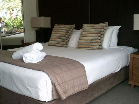 The Phoenician Resort - Accommodation Tasmania 16