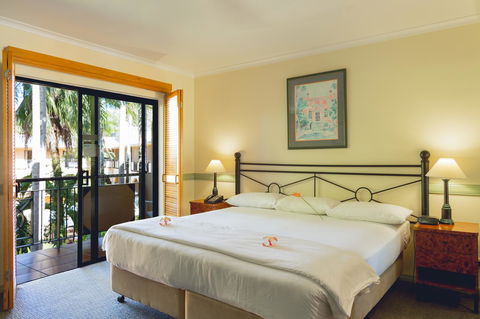 Palm Royale Cairns - Accommodation Tasmania 28
