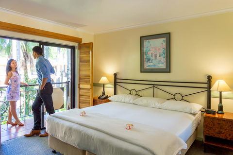 Palm Royale Cairns - Accommodation Tasmania 26