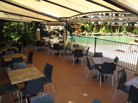 Palm Royale Cairns - Accommodation Tasmania 7