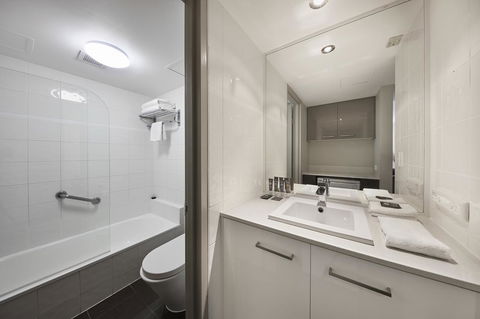 Novotel Surfers Paradise - Accommodation Tasmania 19