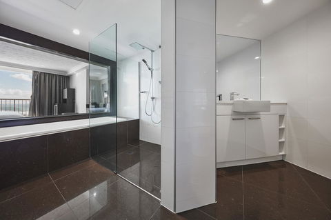 Novotel Surfers Paradise - Accommodation Tasmania 20