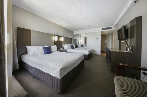 Novotel Surfers Paradise - Accommodation Tasmania 11