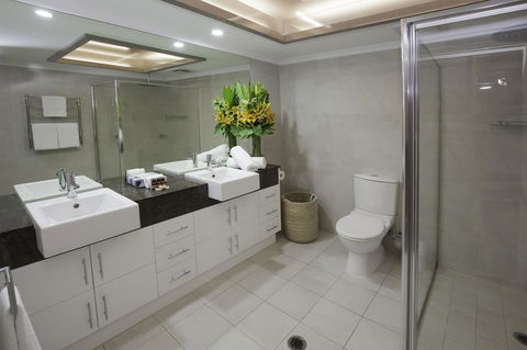 Waters Edge Apartment Cairns - Accommodation Tasmania 4
