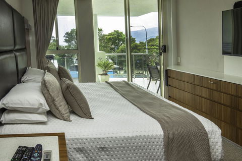 Waters Edge Apartment Cairns - Accommodation Tasmania 3