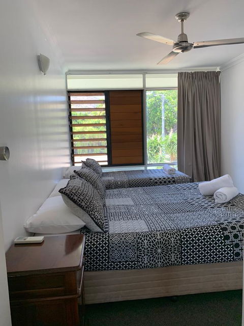 Townsville Holiday Apartments - Accommodation Tasmania 4