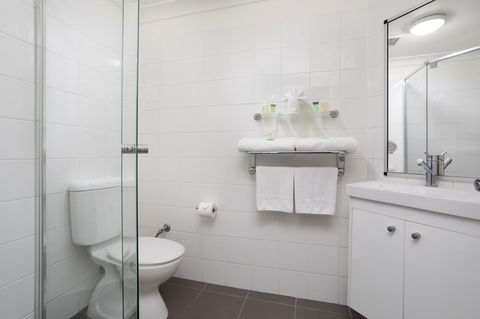 George Williams Hotel - Accommodation Tasmania 1