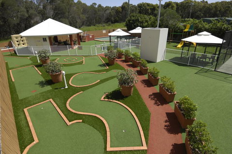 Fairways Golf & Beach Retreat Bribie Island - Accommodation Tasmania 18