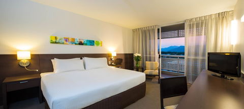 Cairns Harbourside Hotel - Accommodation Tasmania 3
